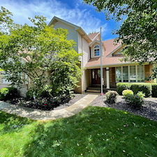 Avon-Brick-House-Washing-Residential-Pressure-Washing-Driveway-and-Patio-Cleaning 2