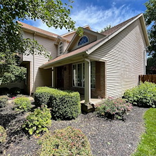 Avon-Brick-House-Washing-Residential-Pressure-Washing-Driveway-and-Patio-Cleaning 3