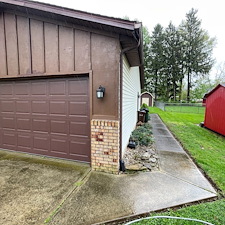 Blast-Away-Grime-Transform-Your-Home-with-Amhersts-Expert-Pressure-Washing-Driveway-Cleaning 2