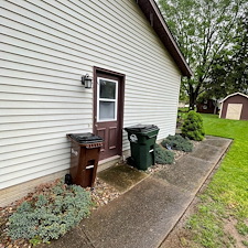 Blast-Away-Grime-Transform-Your-Home-with-Amhersts-Expert-Pressure-Washing-Driveway-Cleaning 4
