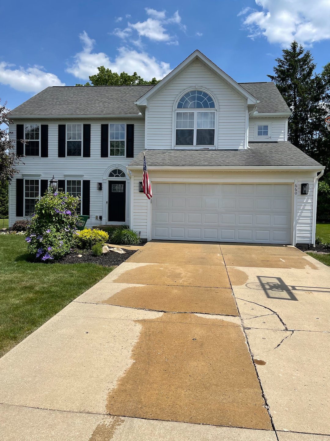 Chagrin Falls House Washing, Residential Pressure Washing, Stone Surface Cleaning, and Exterior Soft Washing