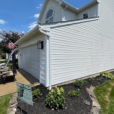 Chagrin-Falls-House-Washing-Residential-Pressure-Washing-Stone-Surface-Cleaning-and-Exterior-Soft-Washing 4