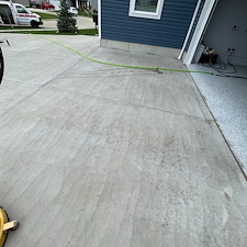 Driveway-Cleaning-and-Sealing-in-Medina-OH-Restored-and-Protected-the-Right-Way 0