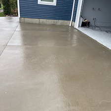 Driveway-Cleaning-and-Sealing-in-Medina-OH-Restored-and-Protected-the-Right-Way 1