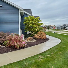 Driveway-Cleaning-and-Sealing-in-Medina-OH-Restored-and-Protected-the-Right-Way 7