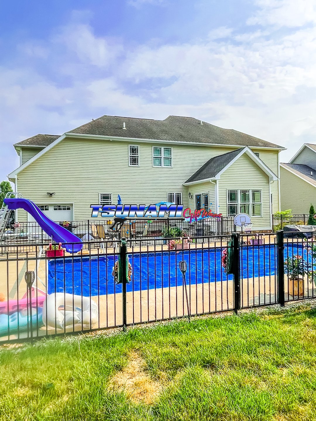 Elevate Your Home Today: Unmatched Pool Deck Cleaning and Residential Pressure Washing in Youngstown, OH!