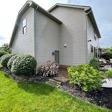 Elevate-Your-Homes-Curb-Appeal-The-Ultimate-Guide-to-Residential-Pressure-Washing-in-Uniontown-OH 3