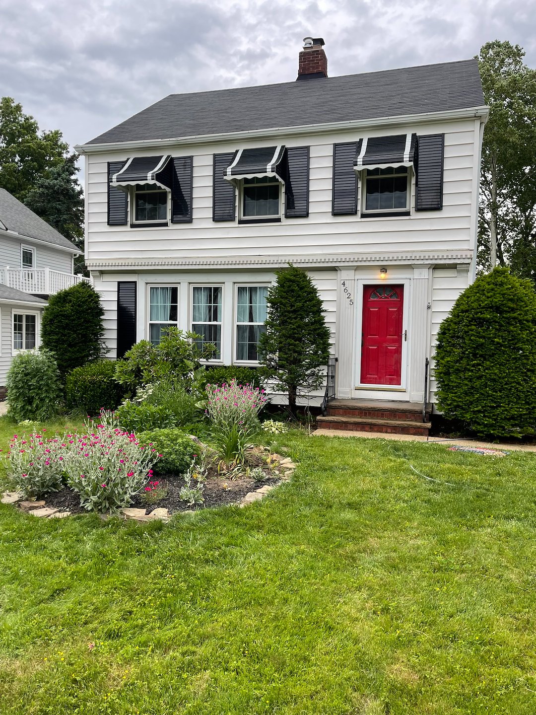 Gates Mills House Washing, Residential Pressure Washing, Awning Cleaning, and Estate Exterior Cleaning