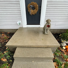 House-Washing-and-Driveway-Cleaning-in-Youngstown-OH-A-Complete-Transformation 3