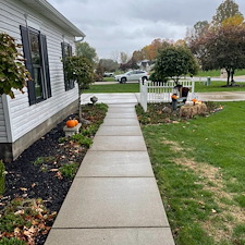 House-Washing-and-Driveway-Cleaning-in-Youngstown-OH-A-Complete-Transformation 9