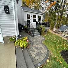 House-Washing-and-Driveway-Cleaning-in-Youngstown-OH-A-Complete-Transformation 7