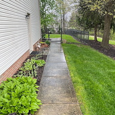 Hudson-Concrete-Cleaning-Residential-Pressure-Washing-Services-For-Driveways-Patios-Walkways 0