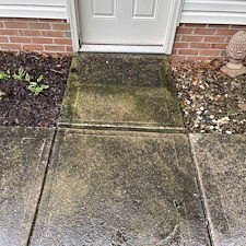 Hudson-Concrete-Cleaning-Residential-Pressure-Washing-Services-For-Driveways-Patios-Walkways 1