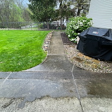 Hudson-Concrete-Cleaning-Residential-Pressure-Washing-Services-For-Driveways-Patios-Walkways 3
