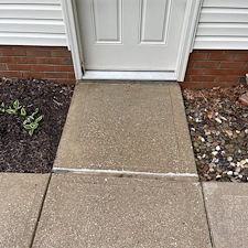 Hudson-Concrete-Cleaning-Residential-Pressure-Washing-Services-For-Driveways-Patios-Walkways 6