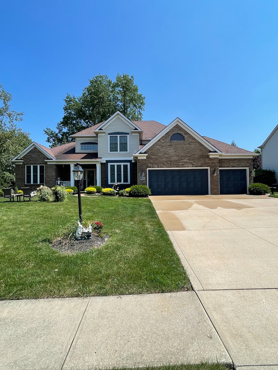 Keep Your Strongsville Home Looking Its Best with Professional Residential Pressure Washing