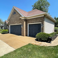 Keep-Your-Strongsville-Home-Looking-Its-Best-with-Professional-Residential-Pressure-Washing 1