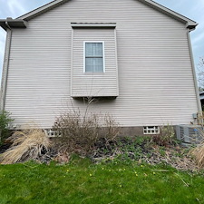 Medina-Ohio-Residential-Pressure-Washing-and-Soft-Washing-That-Removed-Years-of-Algae-Buildup 5