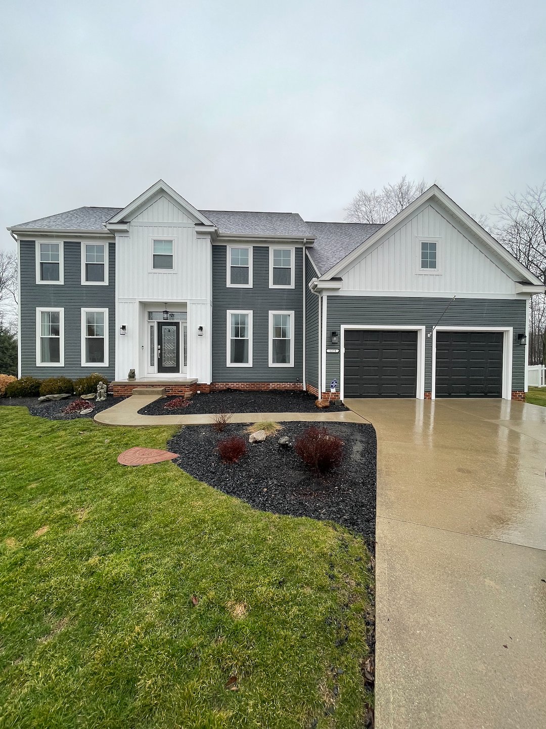 Medina Ohio Residential Pressure Washing and House Washing Near Medina Public Square