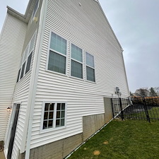 Medina-Ohio-Residential-Pressure-Washing-and-House-Washing-Near-Medina-Public-Square 7