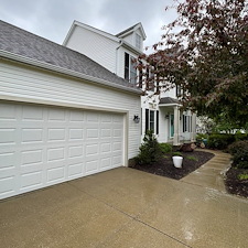 Medina-Residential-Pressure-Washing-and-Exterior-Surface-Restoration 1