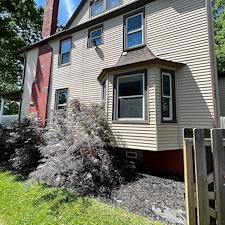 Medina-Wood-Siding-Soft-Washing-House-Washing-Driveway-Cleaning 4