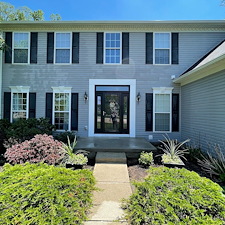 North-Ridgeville-Residential-Pressure-Washing-Services-for-Green-Siding-Dirty-Driveways-and-Mold-Stained-Exteriors 0