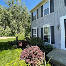 North-Ridgeville-Residential-Pressure-Washing-Services-for-Green-Siding-Dirty-Driveways-and-Mold-Stained-Exteriors 1