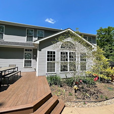 North-Ridgeville-Residential-Pressure-Washing-Services-for-Green-Siding-Dirty-Driveways-and-Mold-Stained-Exteriors 6