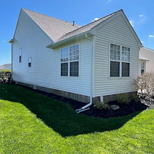 North-Ridgeville-Residential-Pressure-Washing-That-Restores-the-Entire-Property 1