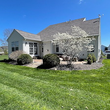 North-Ridgeville-Residential-Pressure-Washing-That-Restores-the-Entire-Property 2