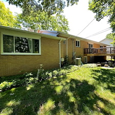 North-Royalton-Residential-Pressure-Washing-Brick-House-Washing-Driveway-Cleaning 1