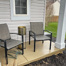 Northfield-Ohio-Residential-Pressure-Washing-for-House-Driveway-and-Fence-Restoration 5