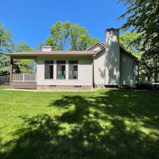 Ravenna-Residential-Pressure-Washing-House-Washing-Driveway-Cleaning-and-Deck-Cleaning 3