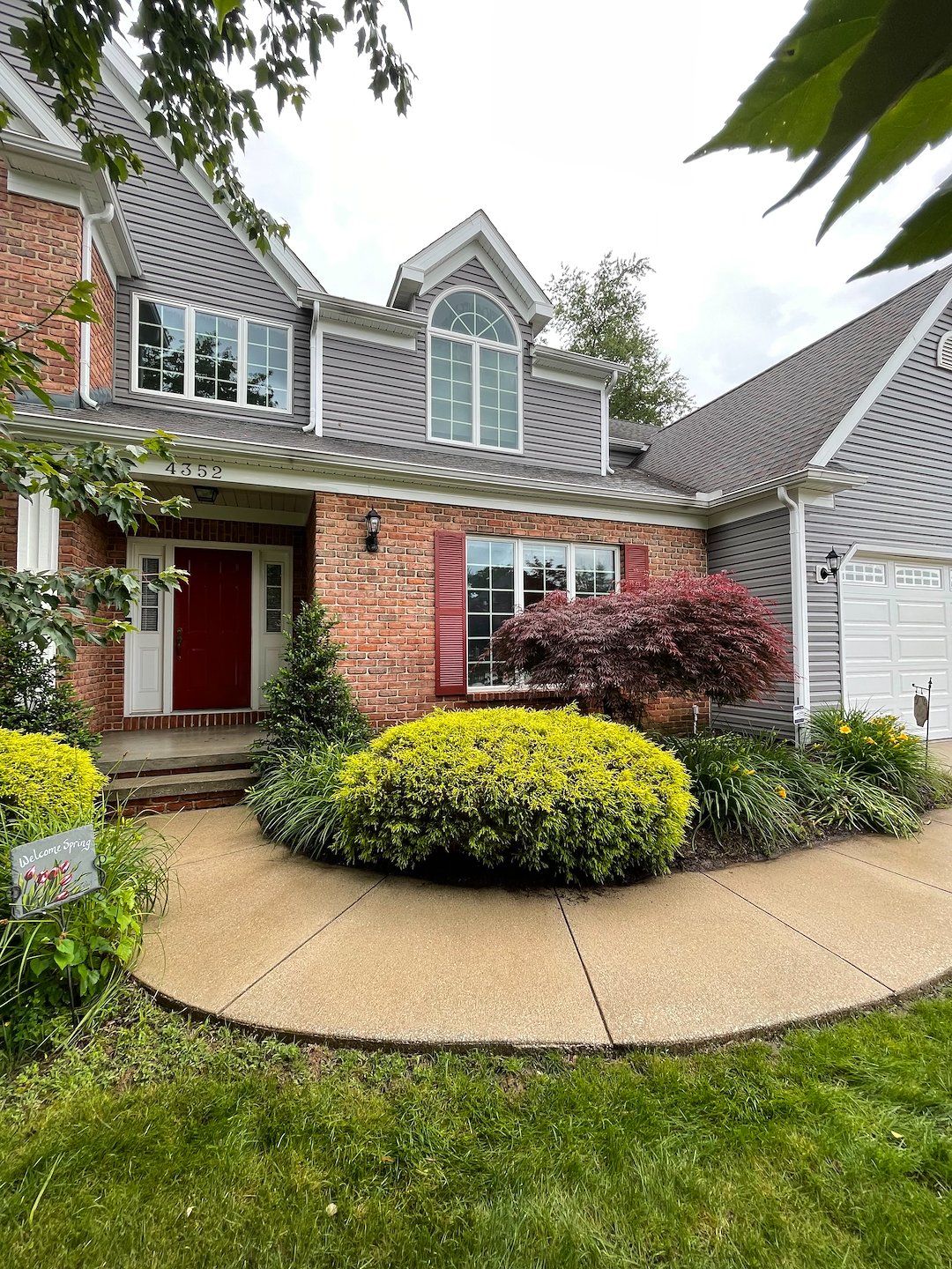 Refresh and Renew: Residential Pressure Washing in Copley and Akron, OH