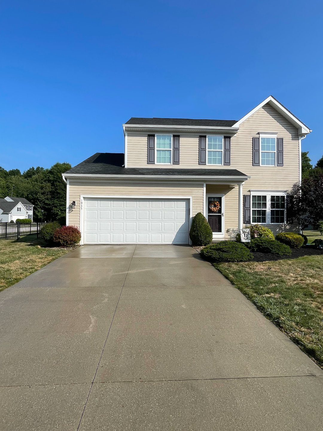 Residential Pressure Washing in Kent, Ohio: A Fresh Start for Your Home (1)
