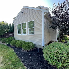 Residential-Pressure-Washing-in-Kent-Ohio-A-Fresh-Start-for-Your-Home-1 5
