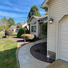 Residential-Pressure-Washing-in-Youngstown-Ohio-Clean-Protect-and-Extend-the-Life-of-Your-Home 2