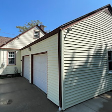 Residential-Pressure-Washing-in-Canton-OH-The-Clean-That-Keeps-Canton-Homes-Standing-Out 3