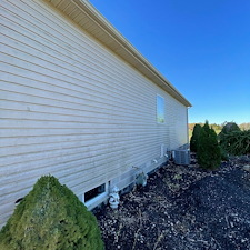 Residential-Pressure-Washing-in-Brunswick-OH-Soft-Wash-Cleaning-for-Brick-and-Vinyl-Siding-Homes-1 3