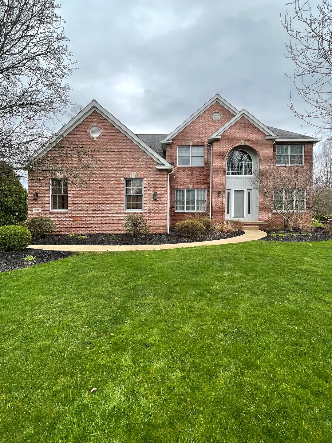 Residential Pressure Washing North Royalton OH Built for High Level Properties