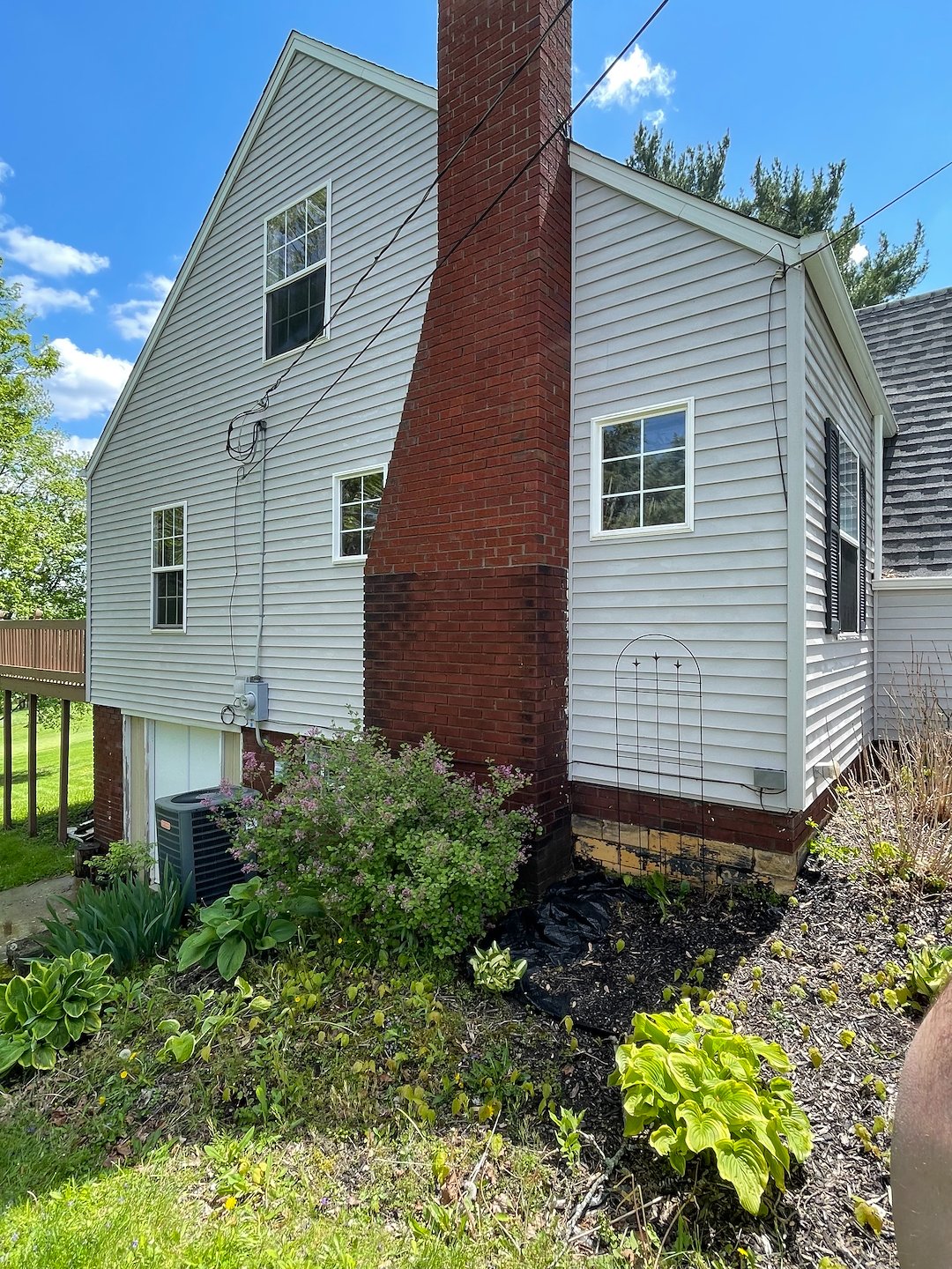 Residential Pressure Washing in Paris, North Canton & Louisville, Ohio