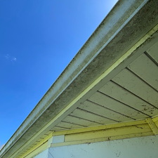 Residential-Pressure-Washing-in-Hunting-Valley-Newbury-Twinsburg-Ohio 1