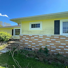 Residential-Pressure-Washing-in-Hunting-Valley-Newbury-Twinsburg-Ohio 3