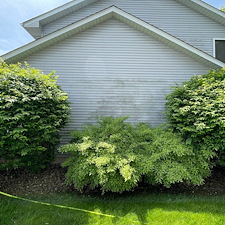 Residential-Pressure-Washing-in-Brunswick-Strongsville-and-North-Ridgeville 2