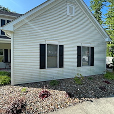Stop-Green-Organic-Growth-Before-It-Takes-Over-Your-Home-With-Residential-Pressure-Washing 3