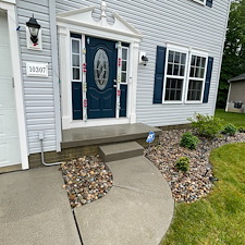 Transform-Your-Home-with-Residential-Professional-Pressure-Washing-Deck-and-Driveway-Revival-in-Reminderville-and-Aurora-OH 1