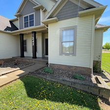 Transform-Your-Homes-Curb-Appeal-with-Top-Quality-Residential-Pressure-Washing-in-Burbank-OH 2