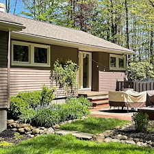 Transform-Your-Homes-Exterior-with-Tsunami-Softwash-Pro-Serving-Moreland-Hills-and-Beachwood-OH 8