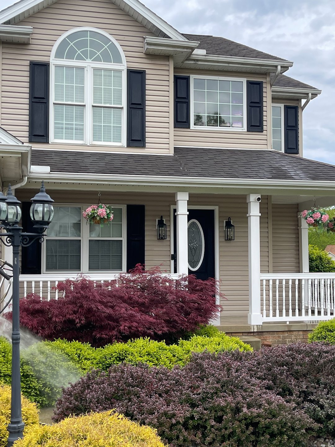 Twinsburg Residential Pressure Washing | House Washing and Driveway Cleaning